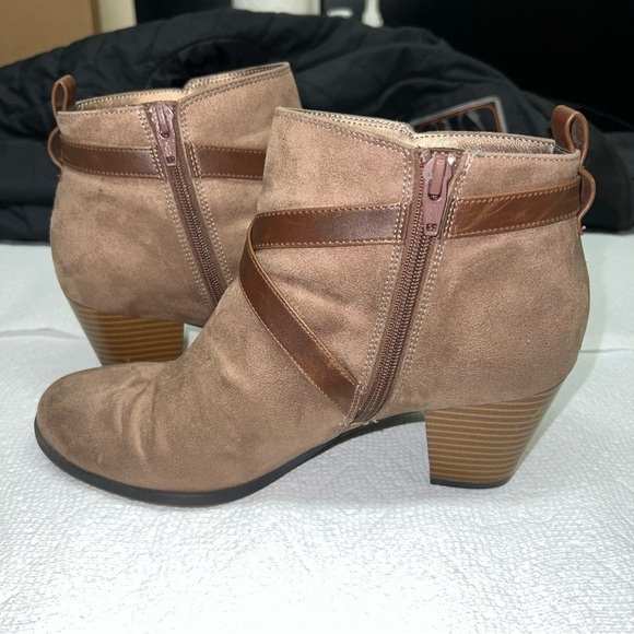 Life Stride Jamie ankle boot bootie tan brown memory foam footbed sz 10M - Picture 7 of 11